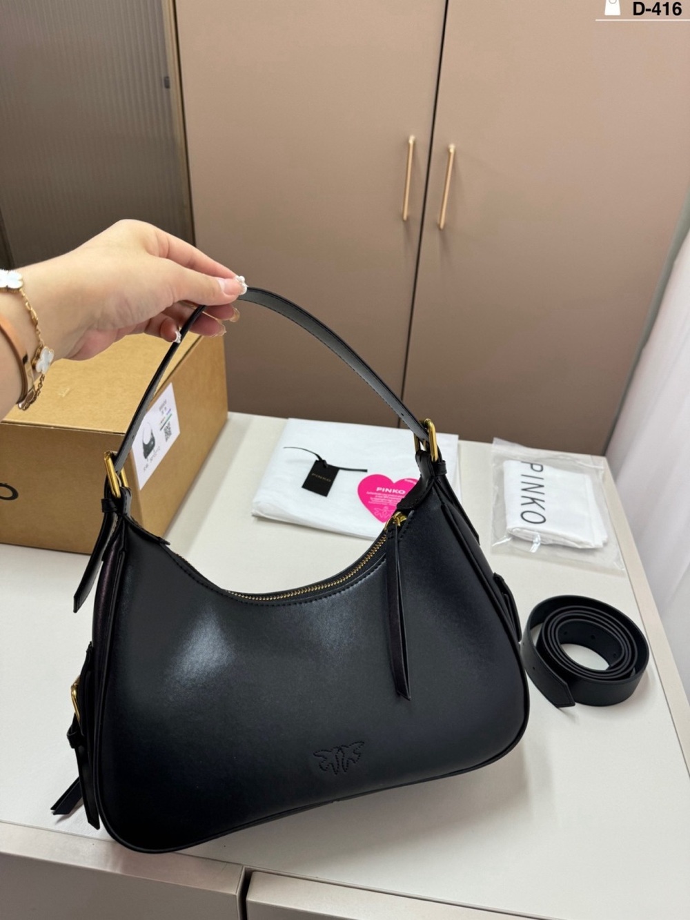Pinko Black Leather Shoulder Bag with Front Pockets and Gold Hardware - Picture 4 of 9
